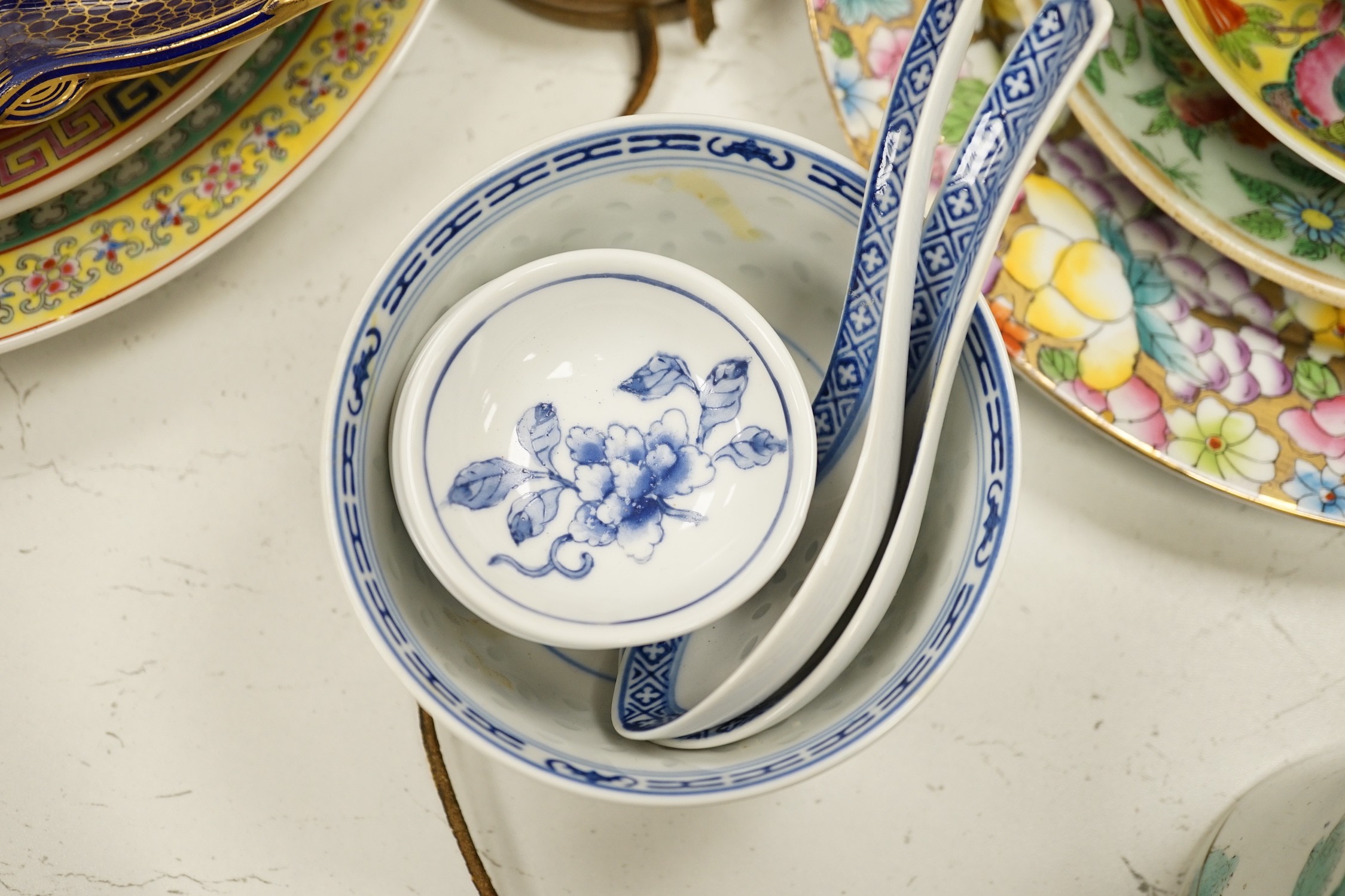 A group of mixed Chinese, Japanese and English ceramics